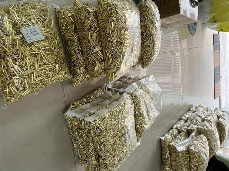 Eine weitere große Lieferung von Messing-Rohrnieten nach Malaysia!